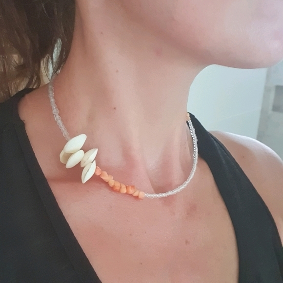 On Trend Jewellery - By the Sea Shell Necklace - Picture 2 of 6